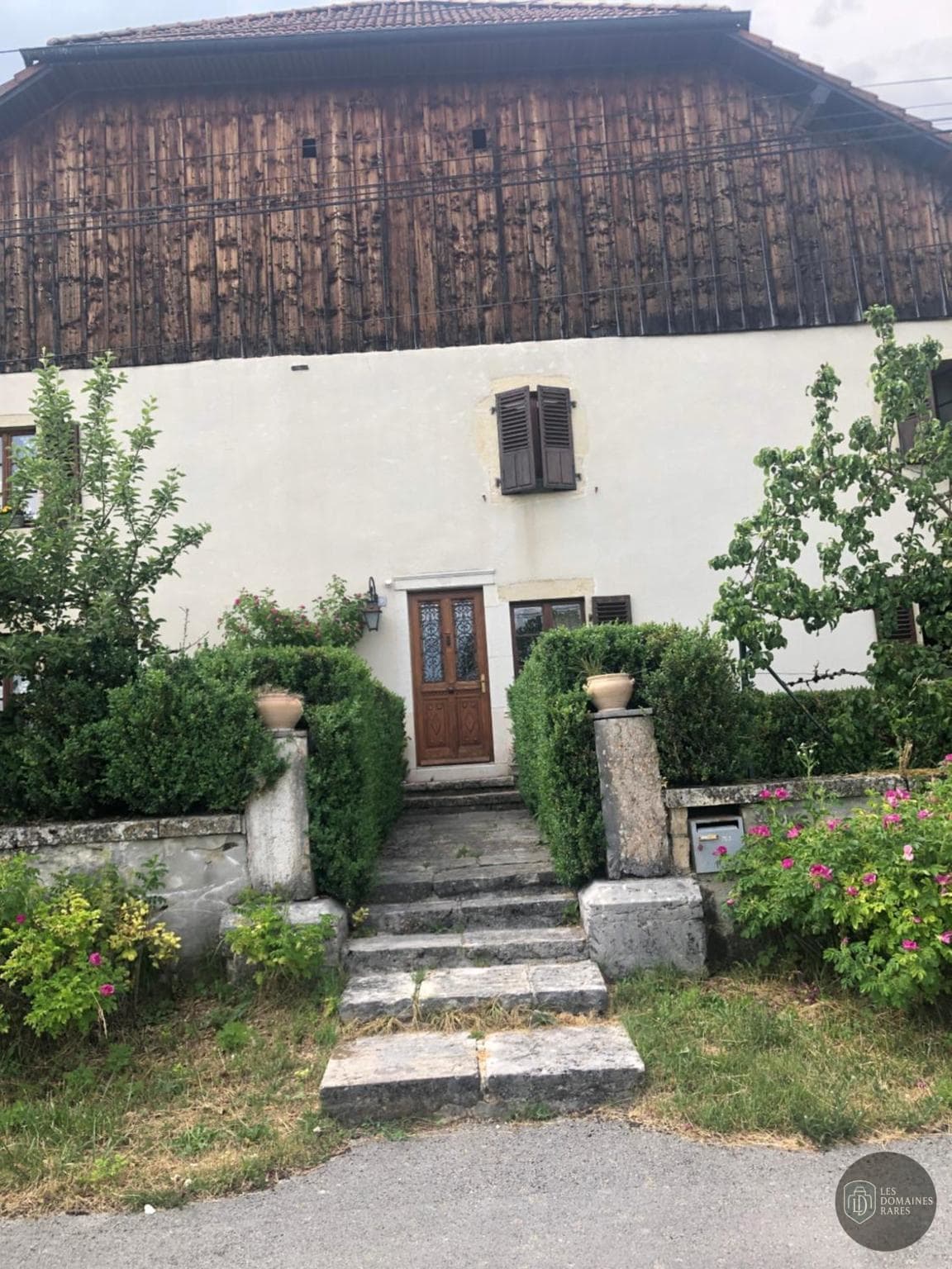 Vue extérieure du lieu L’Absinthe en Auvergne-Rhône-Alpes