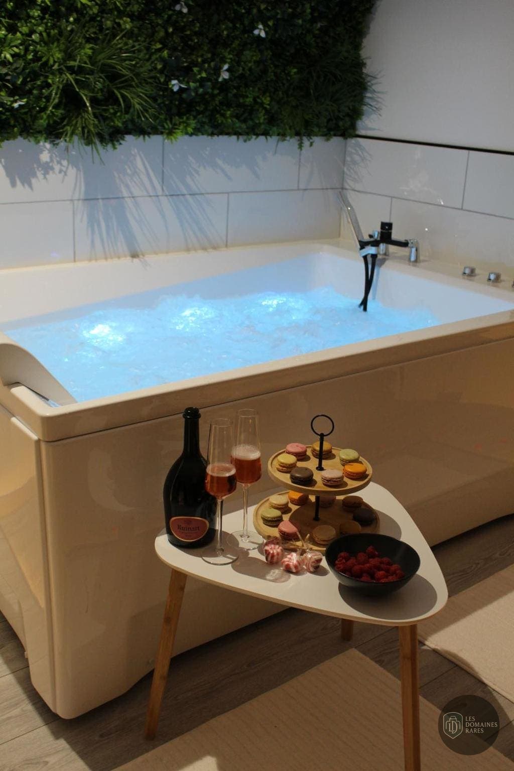 Salle de bain du lieu L'Alchimie à Compiègne en Centre-Val de Loire
