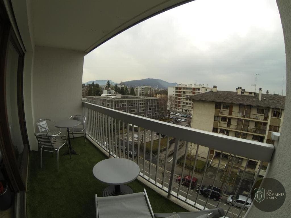 L'Amnésie Annecy — Extérieur