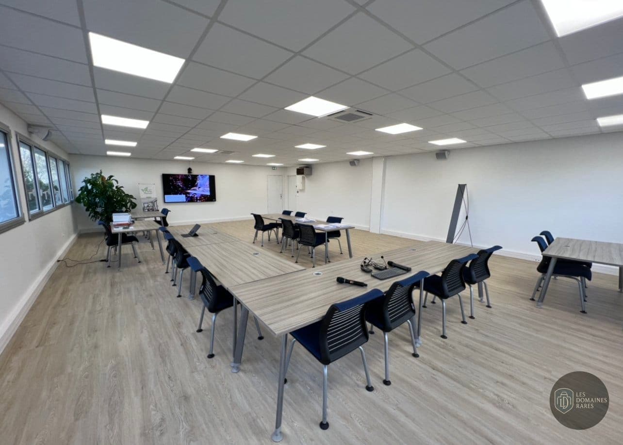 Salle de réunion 2 du lieu L'Apolline à Plaisir en Île-de-France