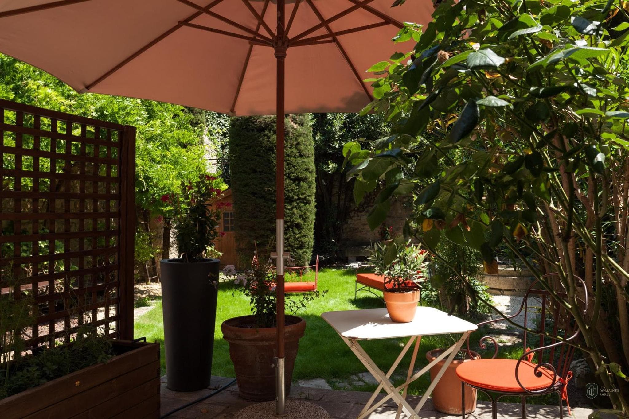 Vue extérieure de l'hôtel L'Atelier Hôtel en Occitanie
