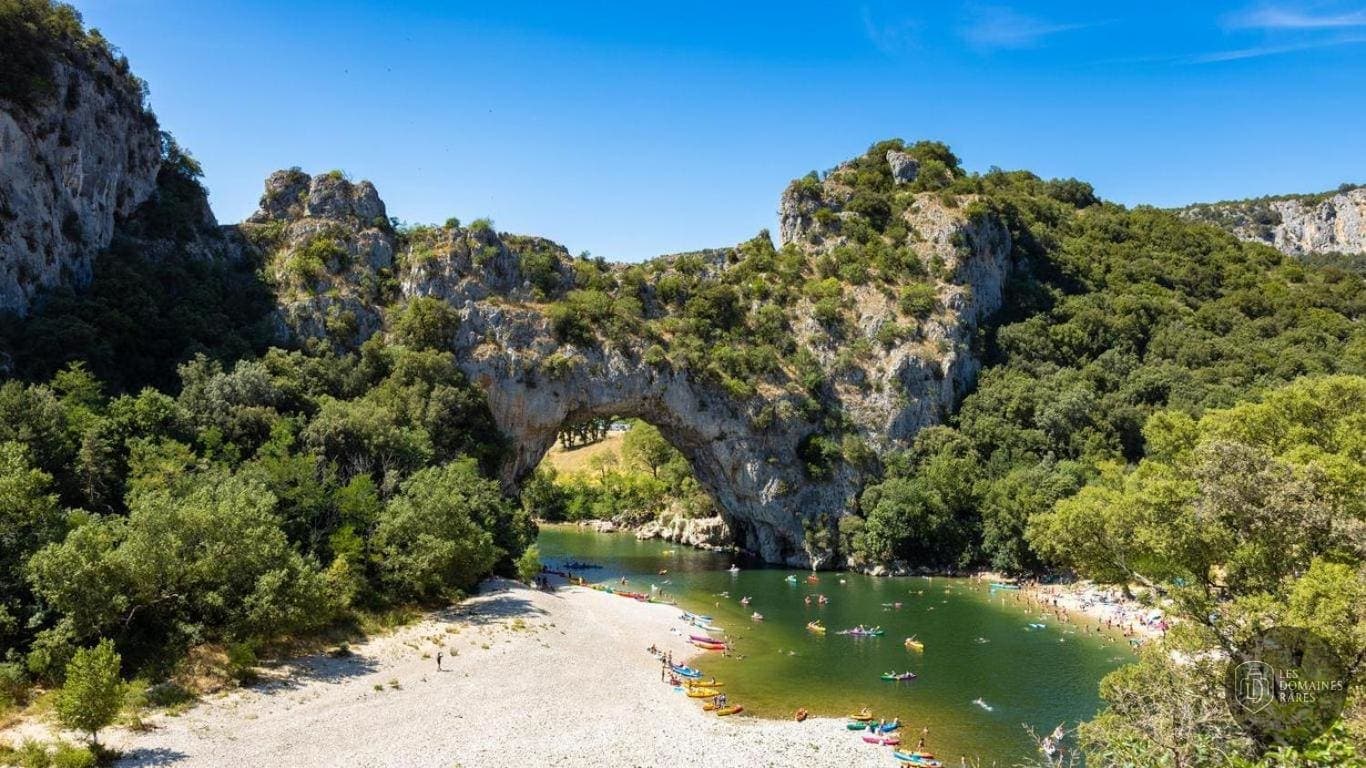 Vue extérieure du lieu L'Envol des Anges à Brienne en Bourgogne-Franche-Comté