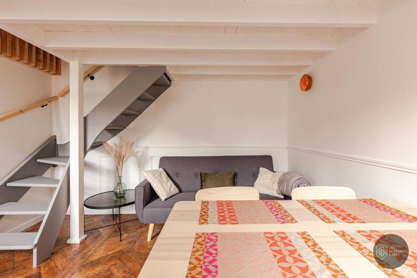 Chambre du château L'Ermitage de Brouilly à Odenas en Auvergne-Rhône-Alpes - séminaire odenas, france