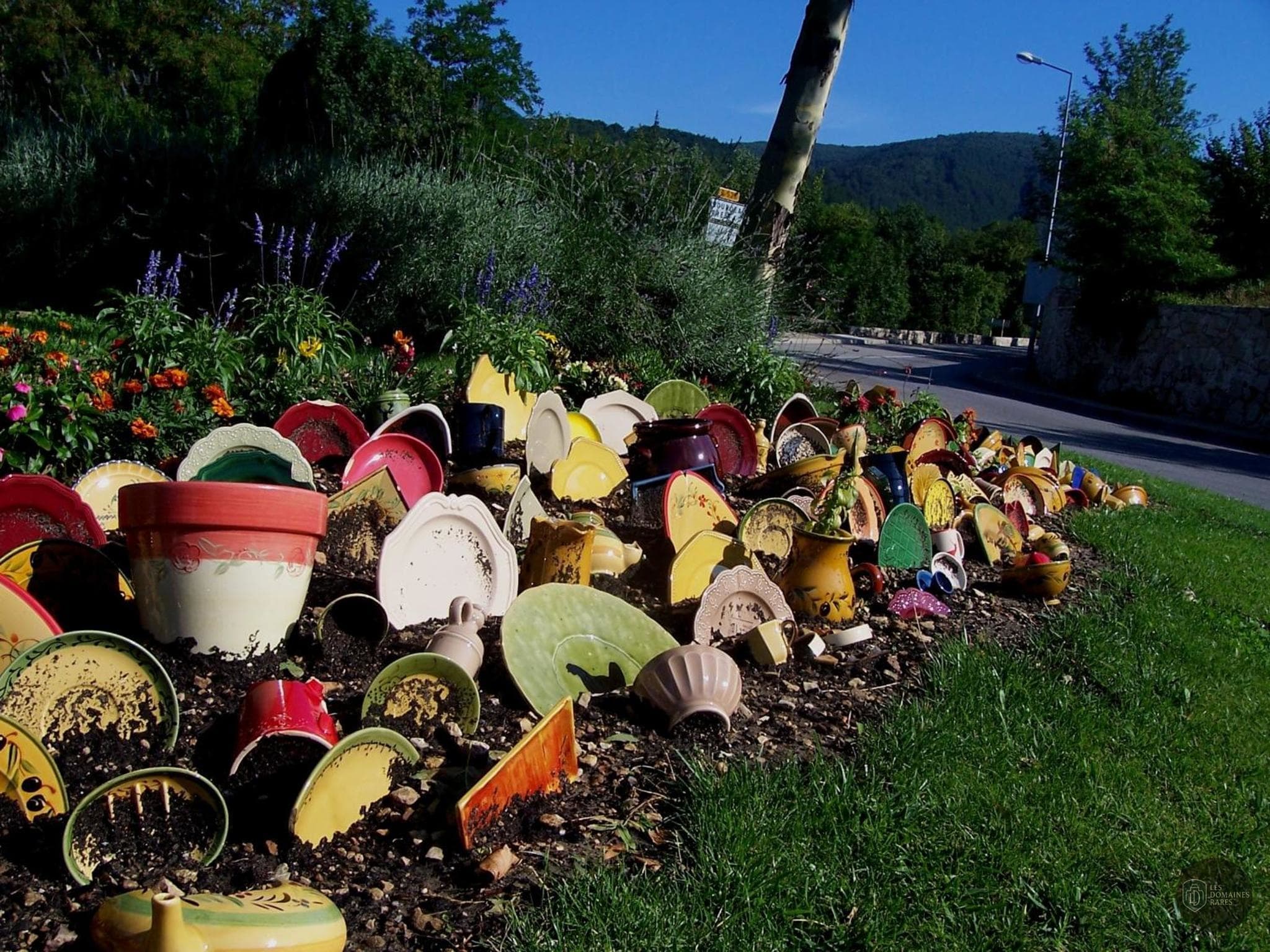 Vue extérieure du lieu L'Escargot d'Or en Auvergne-Rhône-Alpes