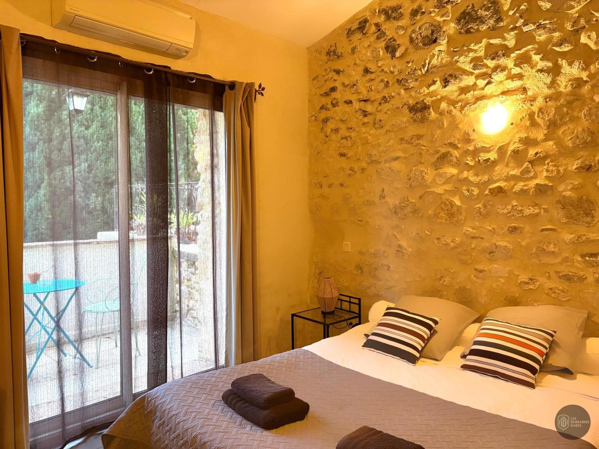 Restaurant de l'hôtel L'Esquielle en Occitanie - séminaire gard