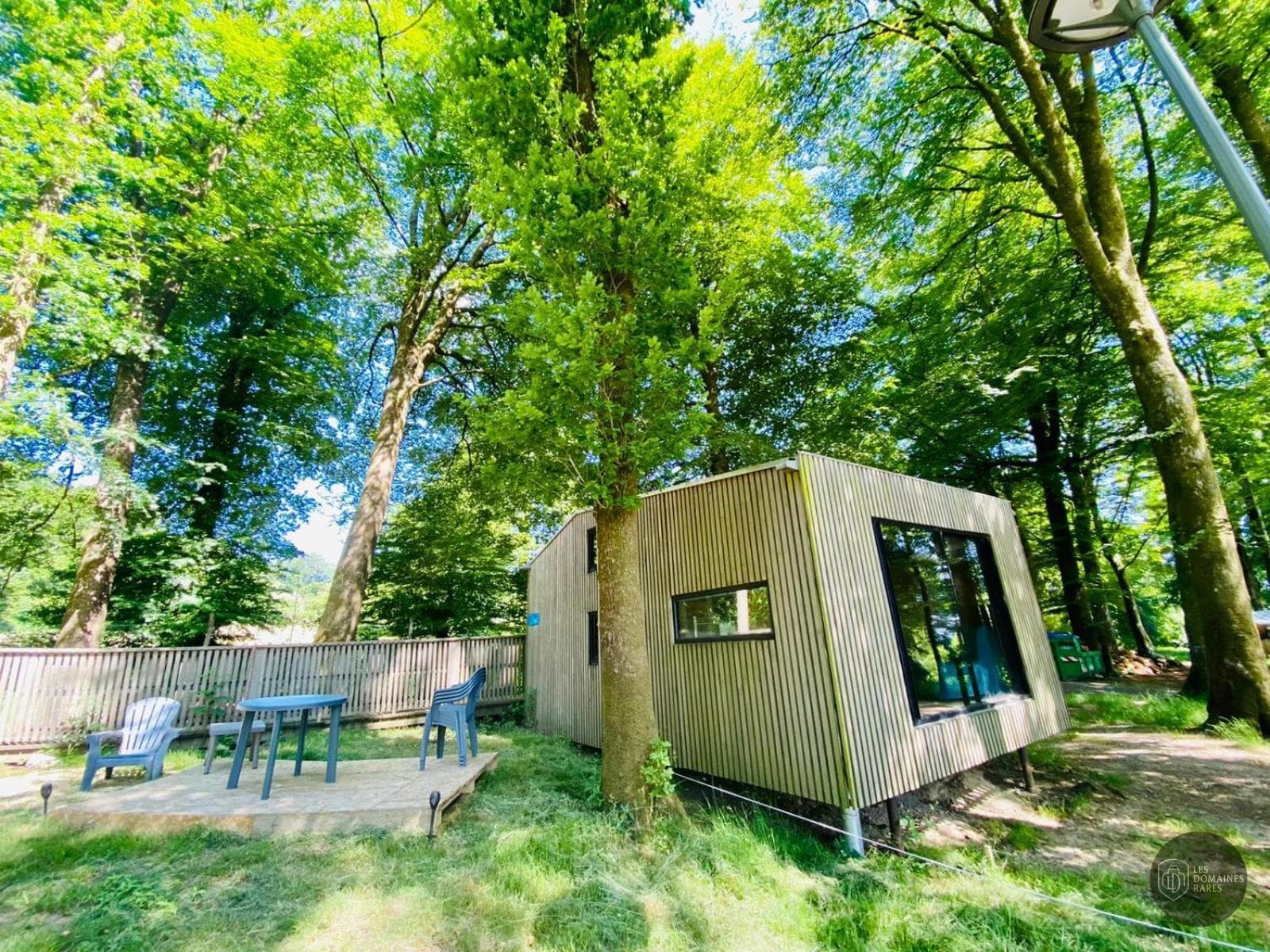 Vue extérieure du domaine L'Etape en Forêt en Normandie