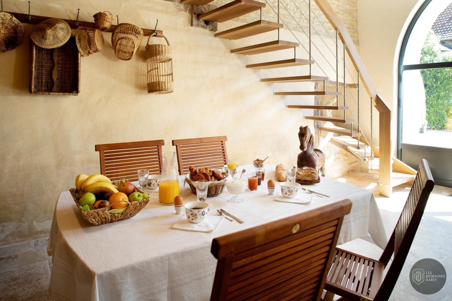 L'Hôte Antique — Extérieur