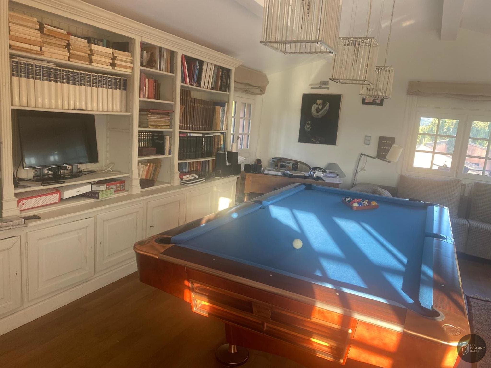 L'Hacienda — Extérieur
