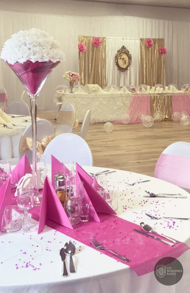 Salle réception table décorée mariage