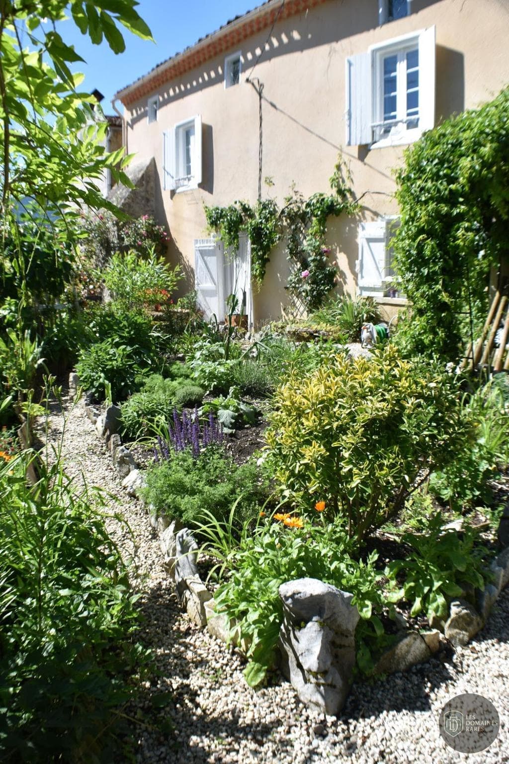 Vue extérieure du lieu L'Occitania à Toulouse en Occitanie
