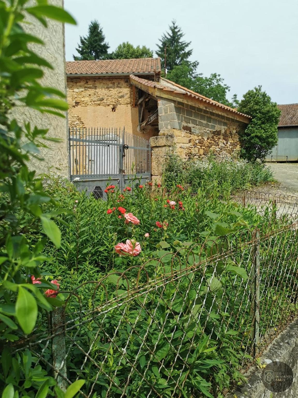 Vue extérieure de l'hôtel L'Oustal Du Lauragais en Occitanie