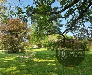 Vue extérieure du domaine La Balagane en Occitanie