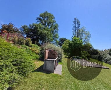 Vue extérieure du domaine La Balagane en Occitanie