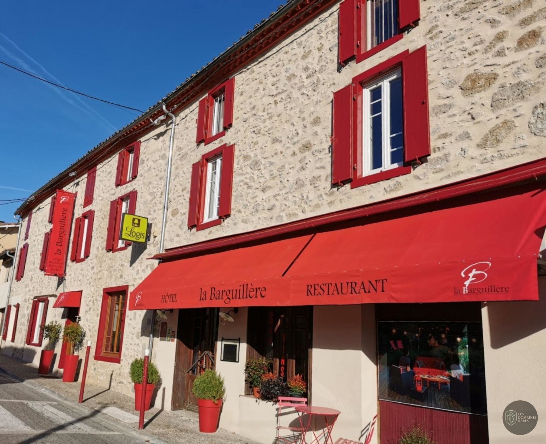 Vue extérieure de l'hôtel La Barguillère en Occitanie