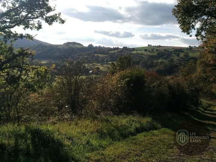Vue extérieure du domaine La Baronnerie à Chemere en Pays de la Loire