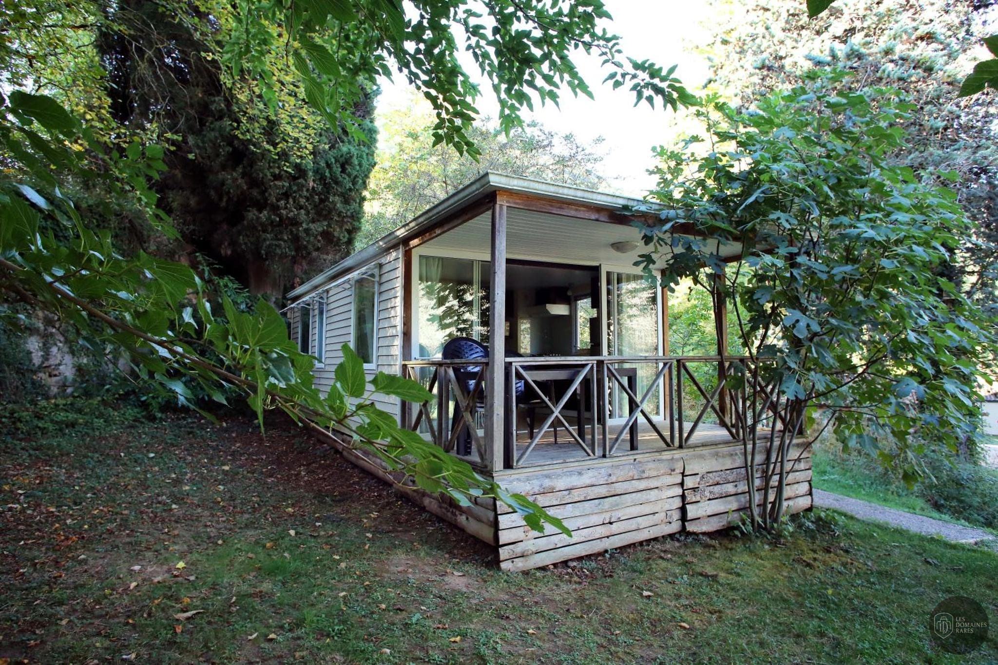 La Base — Extérieur