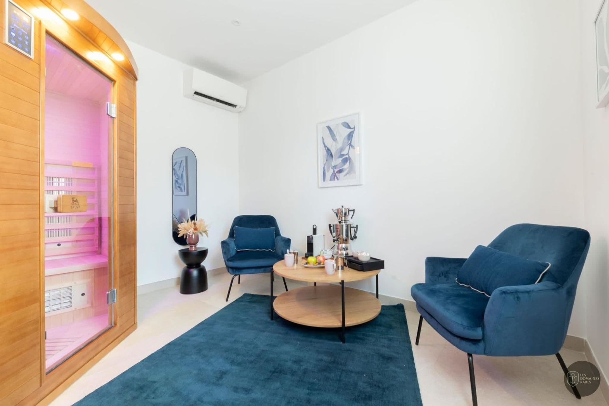 Espace intérieur de l'hôtel La Bastide Bourrelly en Provence-Alpes-Côte d'Azur