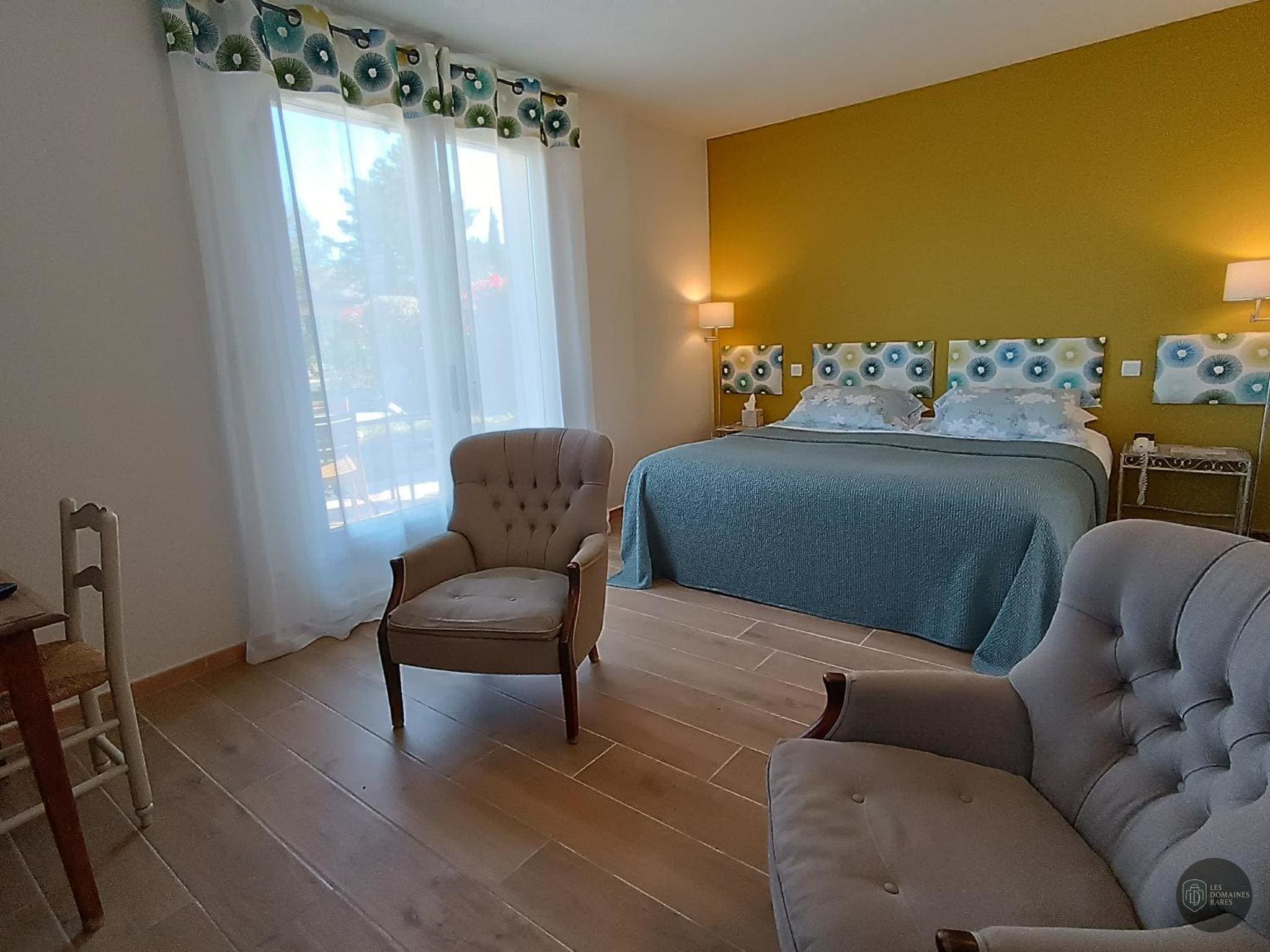 Espace intérieur de l'hôtel La Bastide d'Iris en Auvergne-Rhône-Alpes