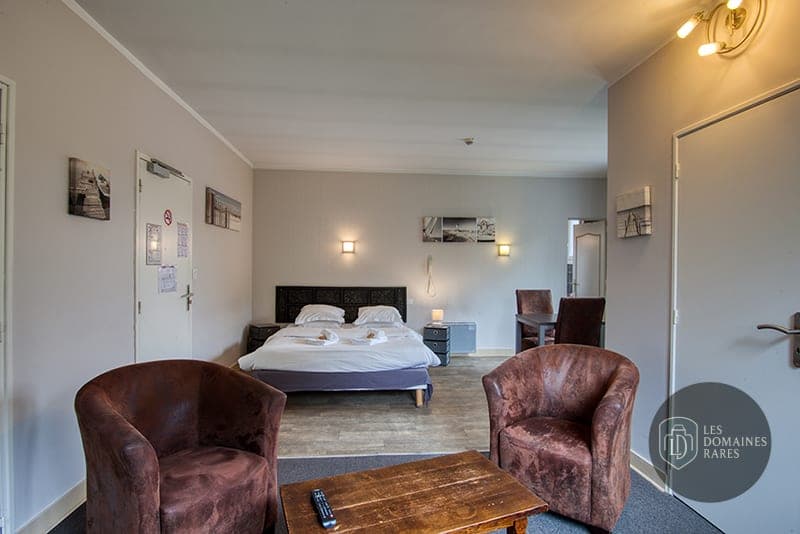 Chambre de l'hôtel La Beauronne à Chancelade en Nouvelle-Aquitaine