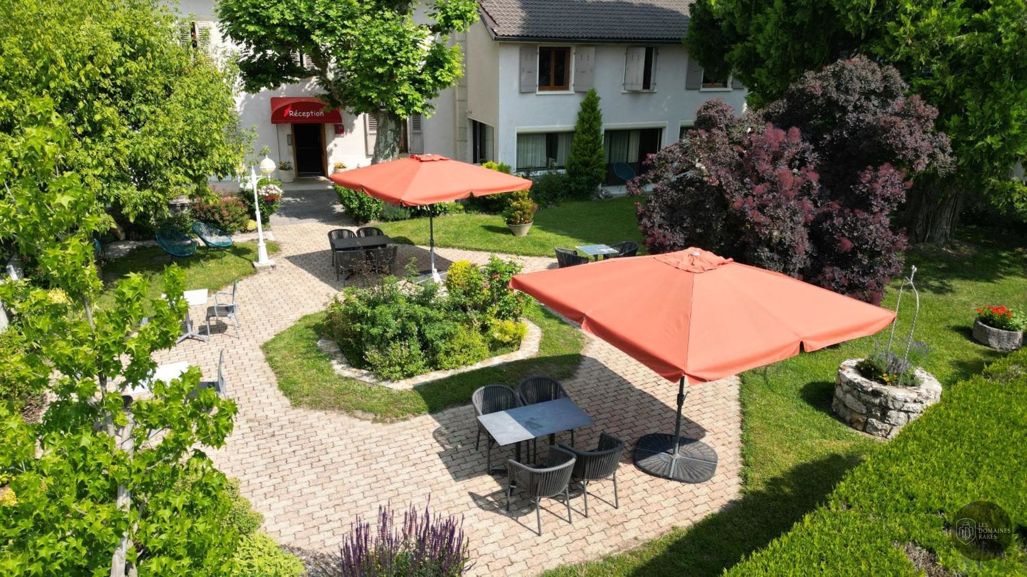 Vue extérieure de l'auberge La Bonne Auberge à Nouzerines en Nouvelle-Aquitaine
