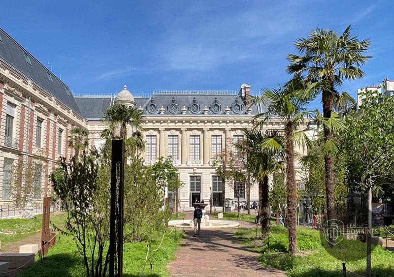 Cour intérieure d'un bâtiment historique