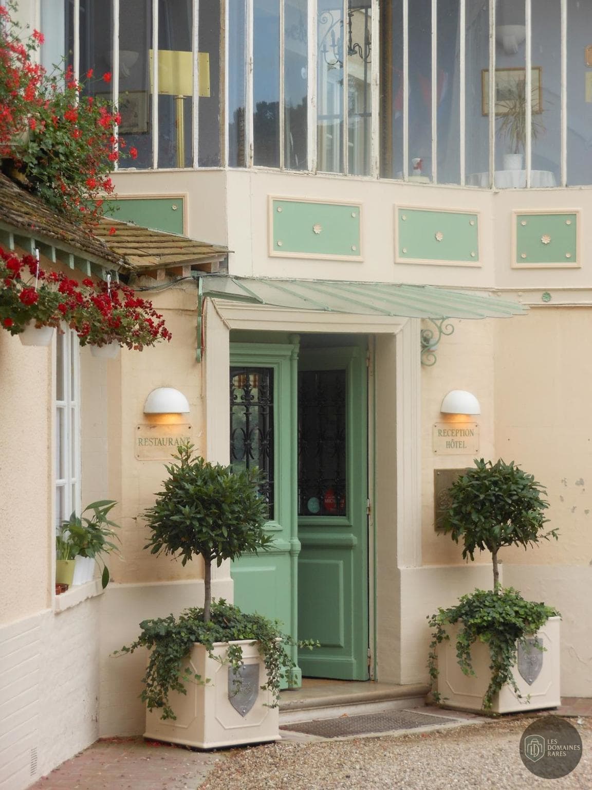 Vue extérieure du lieu La Chaîne d'Or à Les en Normandie