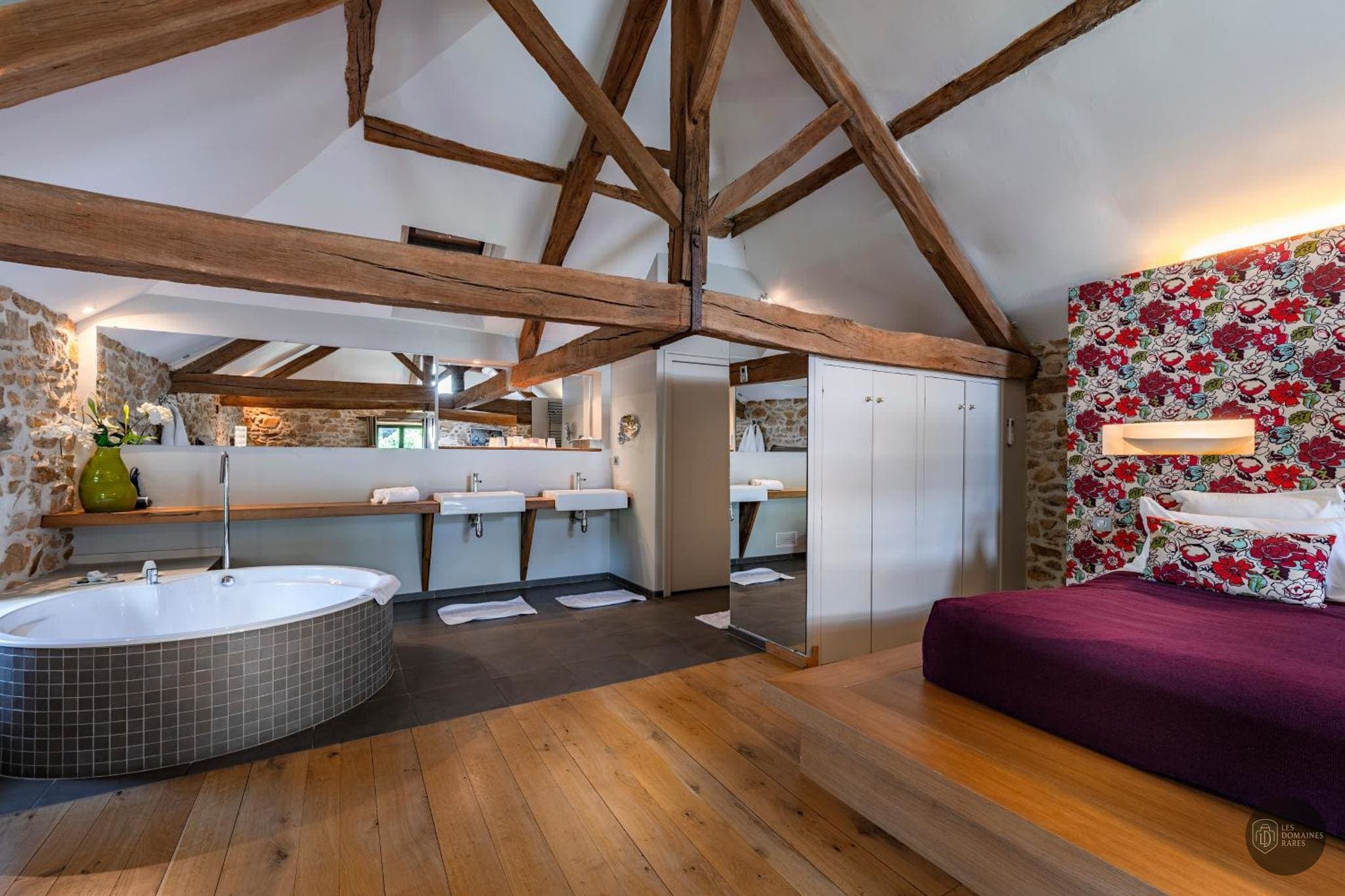 Chambre du lieu La Chapelle Saint Martin à Nieul en Nouvelle-Aquitaine - séminaire nieul