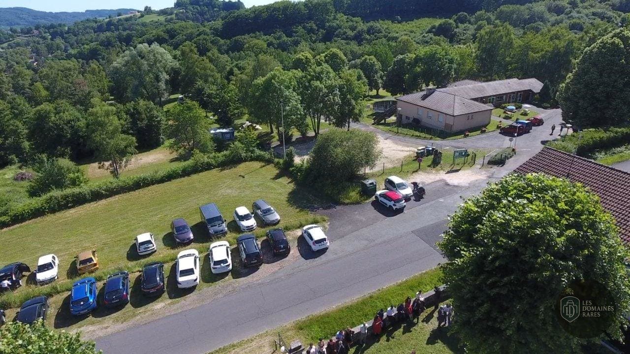 Vue extérieure du lieu La Chaponnière en Auvergne-Rhône-Alpes