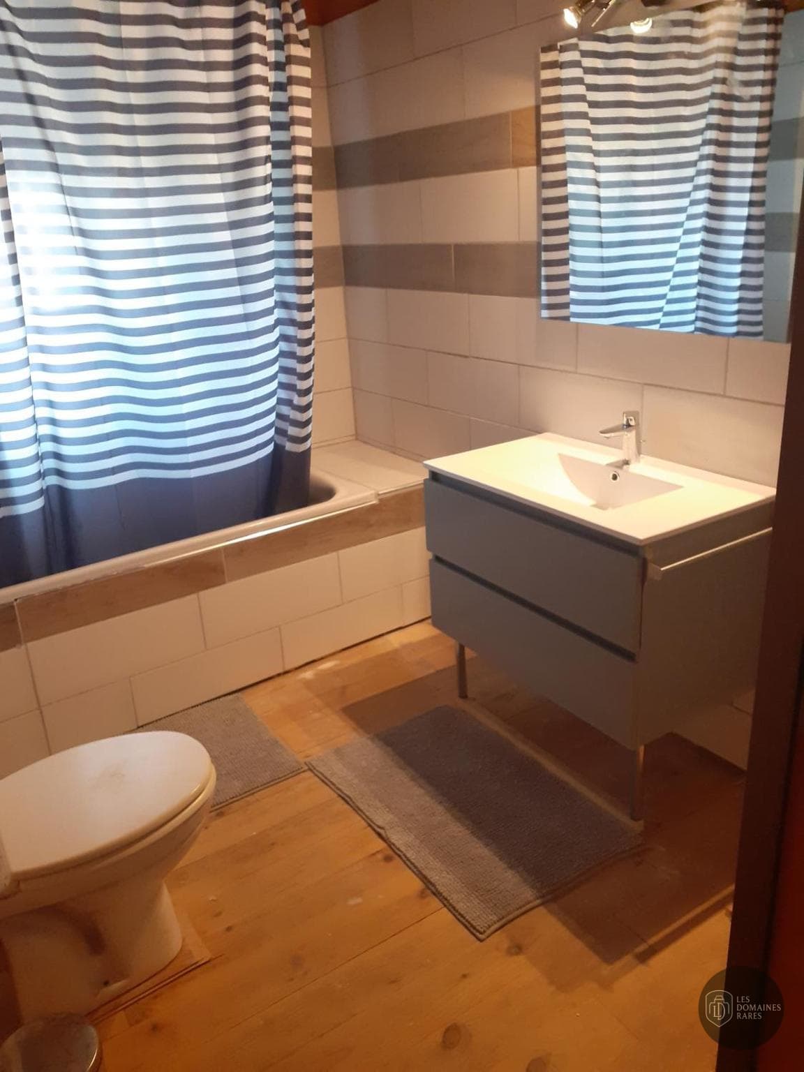 Salle de bain du lieu La Claire Fontaine en Hauts-de-France