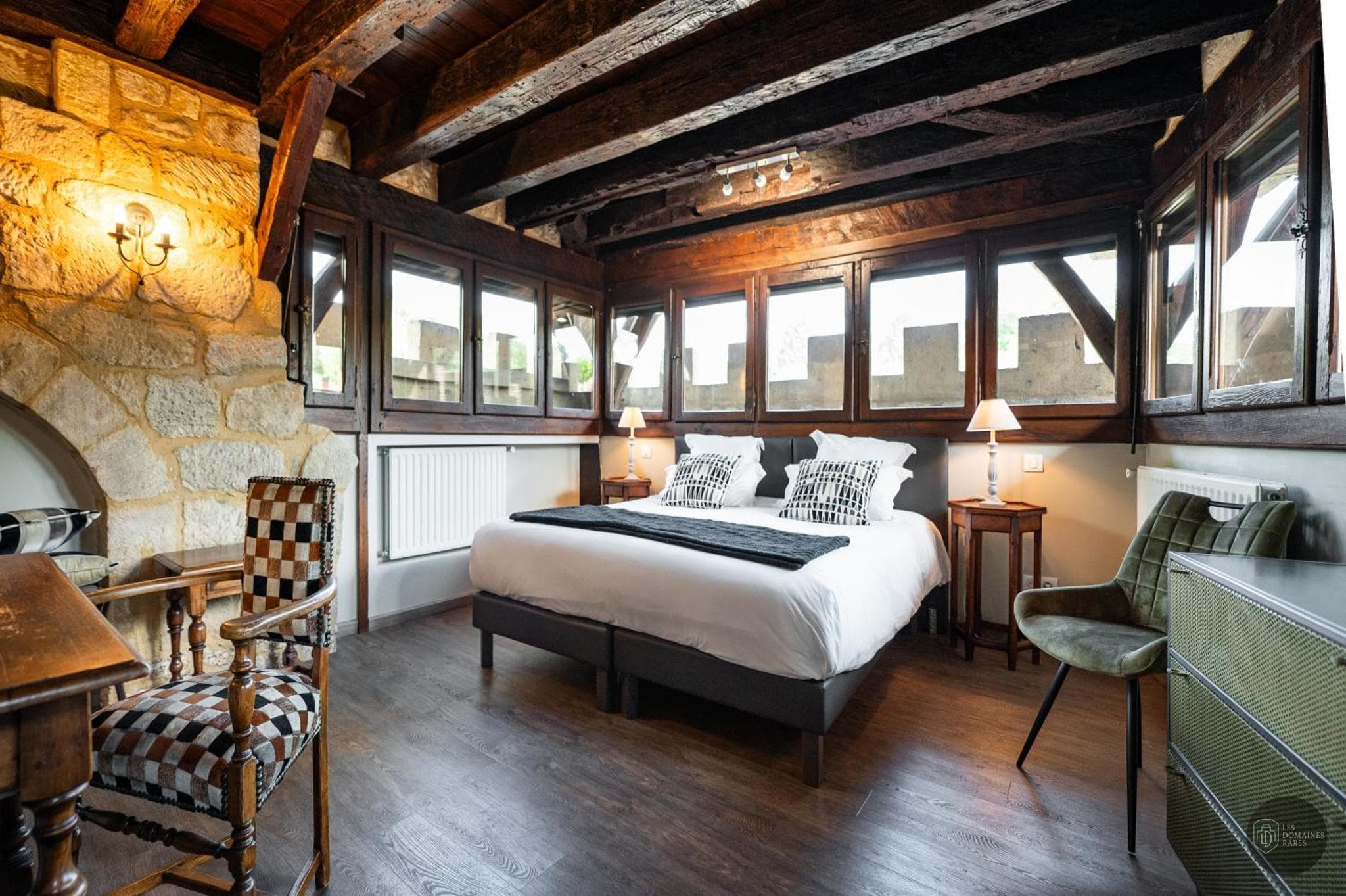 Chambre de l'hôtel La Couleuvrine à Sarlat en Nouvelle-Aquitaine - séminaire dordogne
