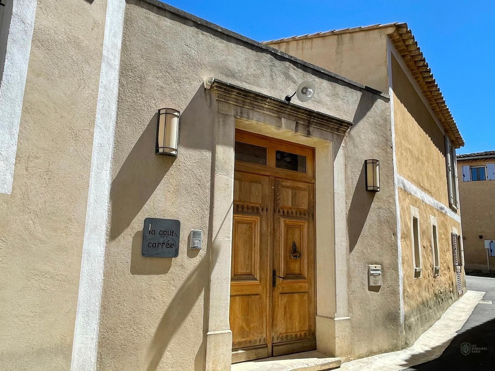 Vue extérieure du lieu La Cour Carrée à Eu en Normandie