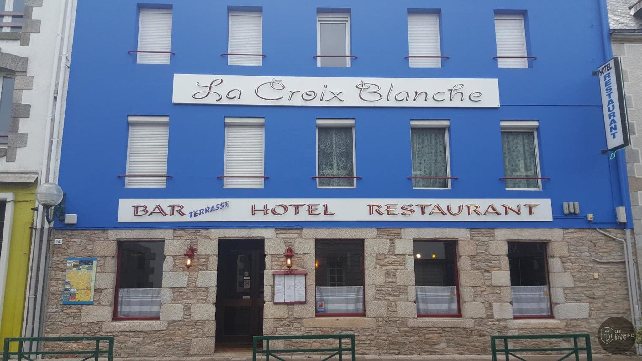 Vue extérieure du lieu La Croix Blanche à Pluvigner en Bretagne