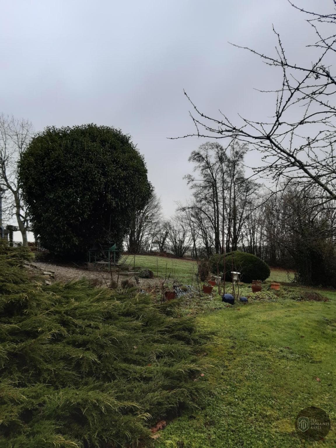 Vue extérieure du lieu La Demeure d'Ogust en Bretagne