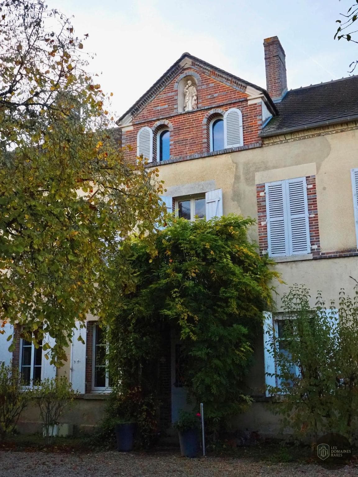 Vue extérieure du lieu La Demeure d'Othe en Bourgogne-Franche-Comté