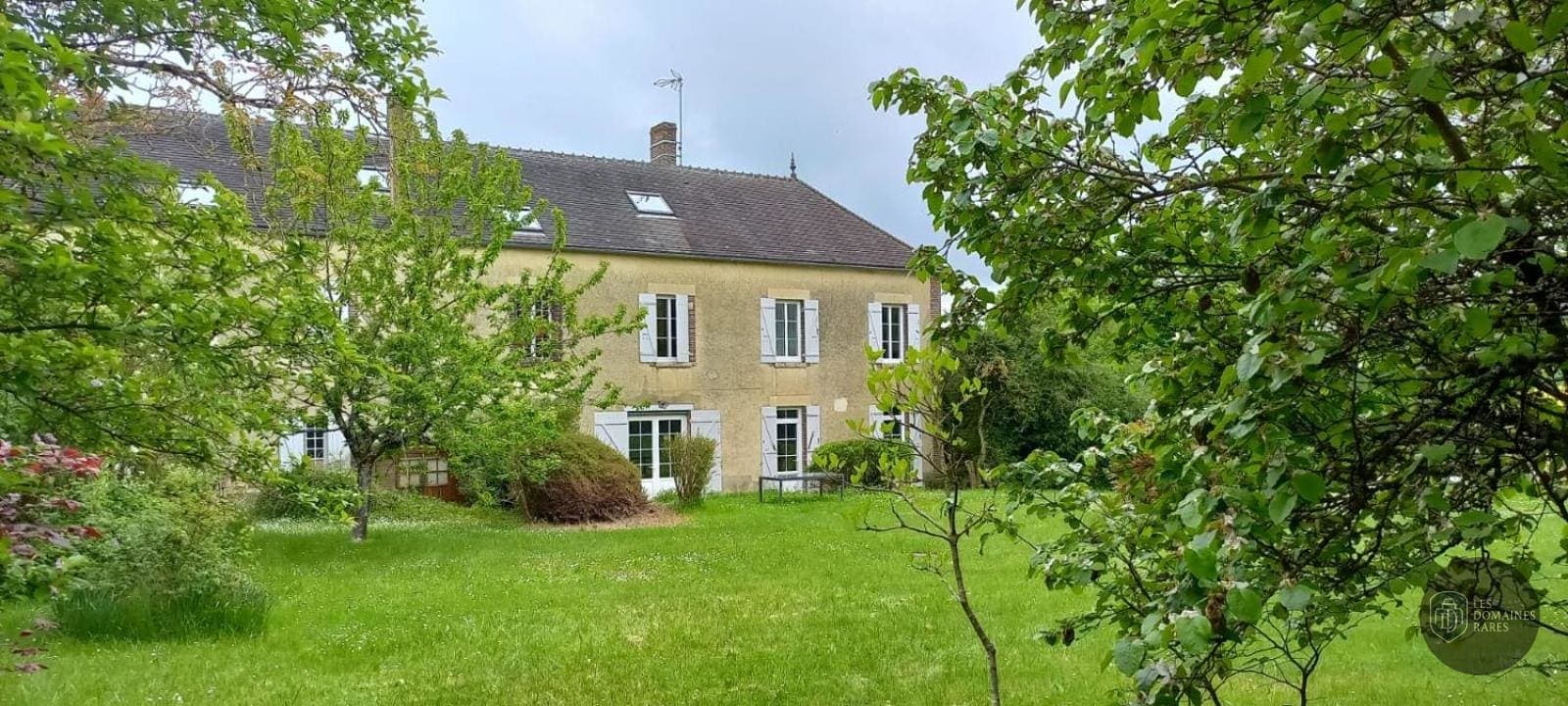 Vue extérieure du lieu La Demeure d'Othe en Bourgogne-Franche-Comté