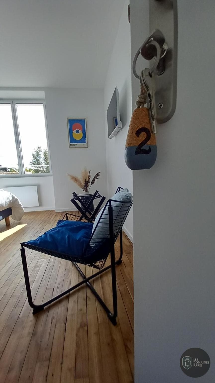 Vue extérieure du gîte La Demoiselle en Auvergne-Rhône-Alpes