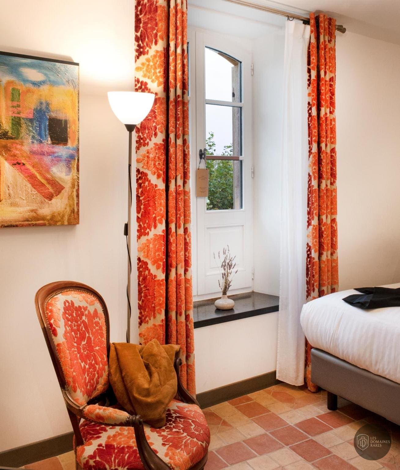 Chambre de l'hôtel La Ferme Chapouton en Auvergne-Rhône-Alpes - séminaire drôme