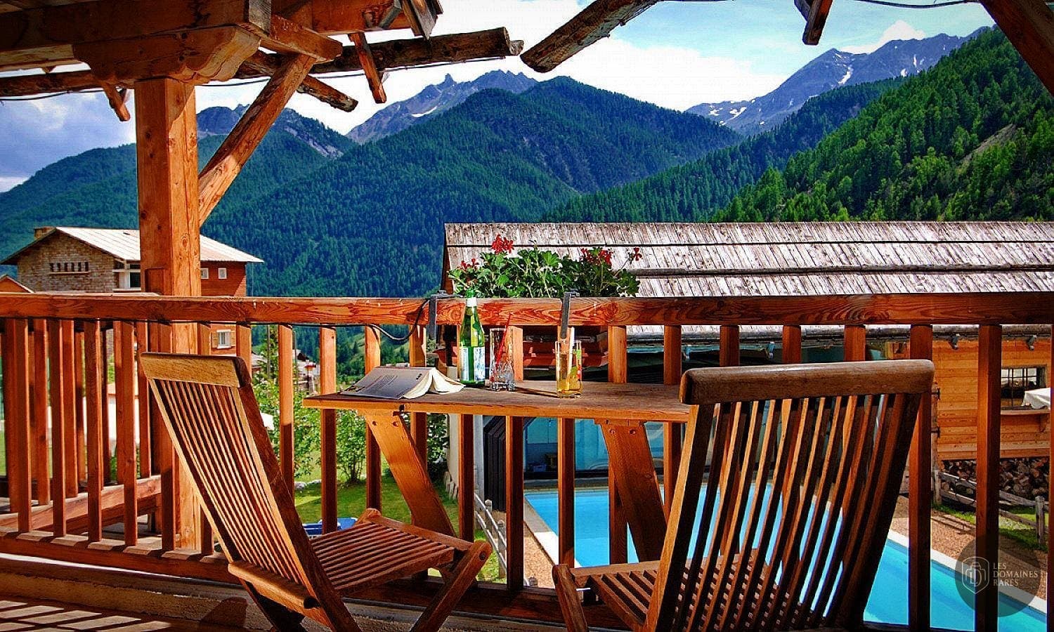 Vue extérieure de l'hôtel La Ferme de L'Izoard à Arvieux en Provence-Alpes-Côte d'Azur