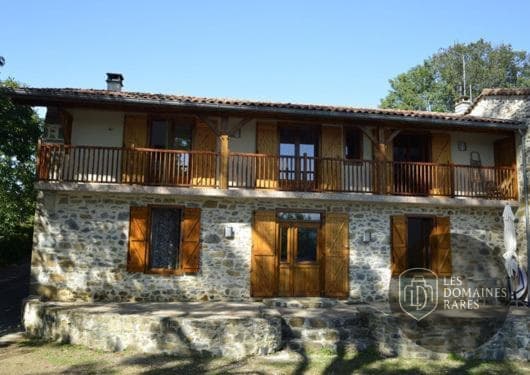 Vue extérieure du domaine La Ferme des Janets en Provence-Alpes-Côte d'Azur