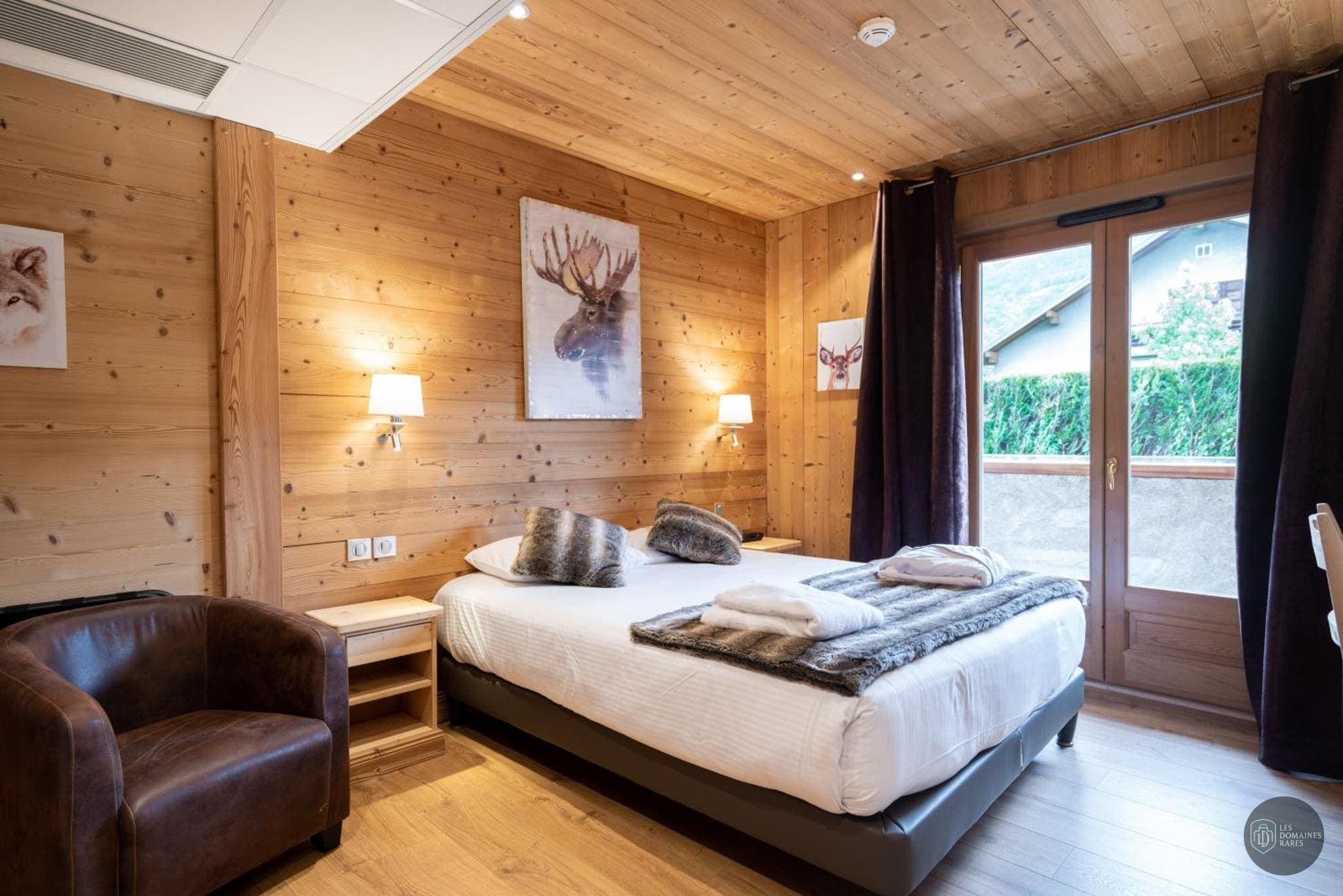 Chambre de l'hôtel La Ferme du Lac à Thyez en Auvergne-Rhône-Alpes - séminaire haute-savoie
