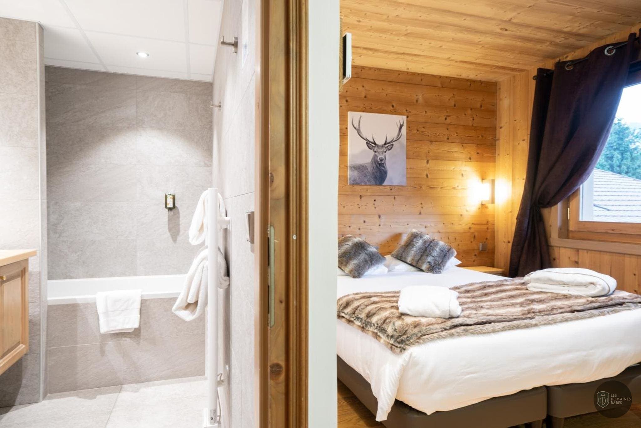 Chambre de l'hôtel La Ferme du Lac à Thyez en Auvergne-Rhône-Alpes