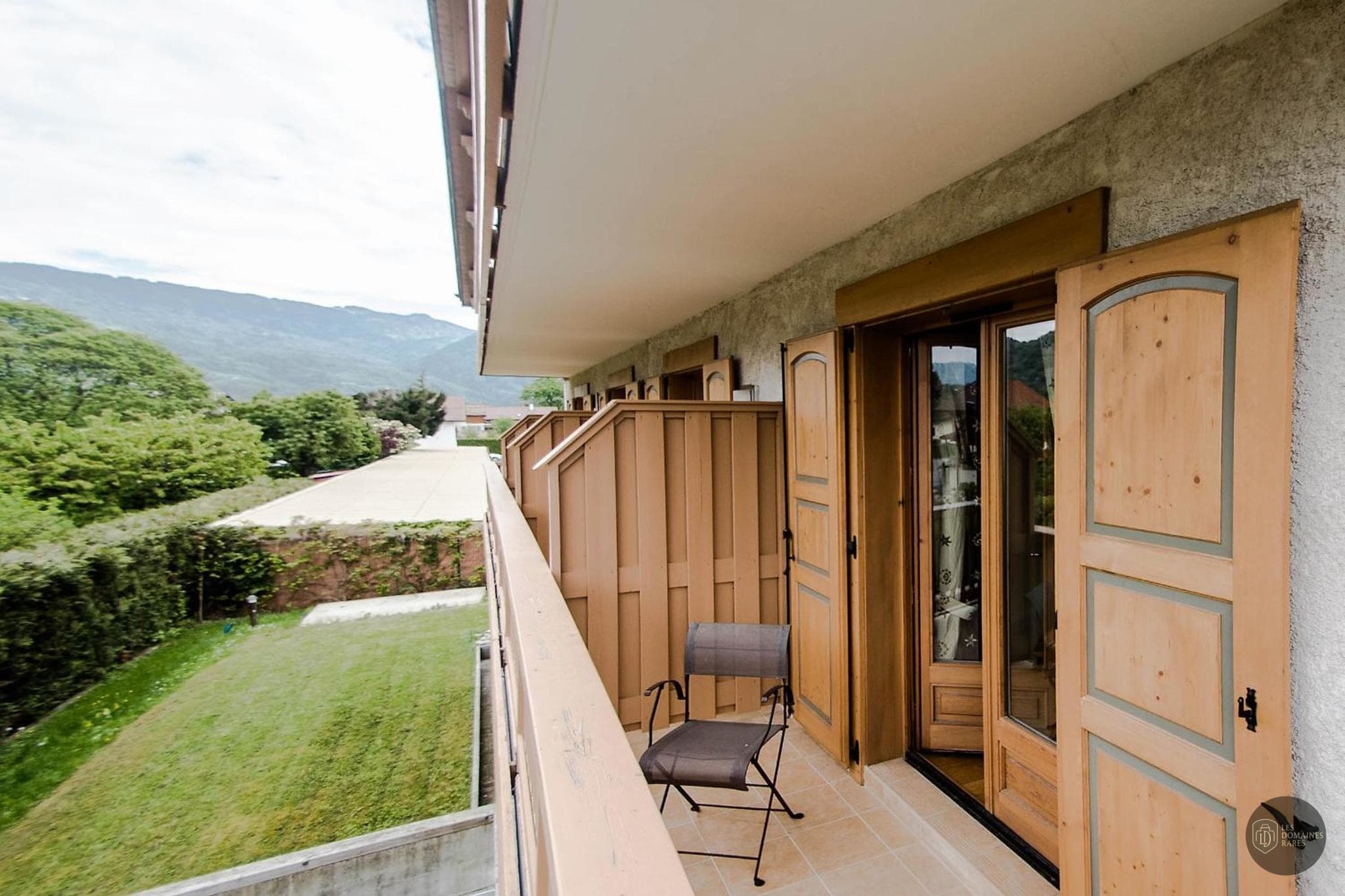 Vue extérieure de l'hôtel La Ferme du Lac à Thyez en Auvergne-Rhône-Alpes