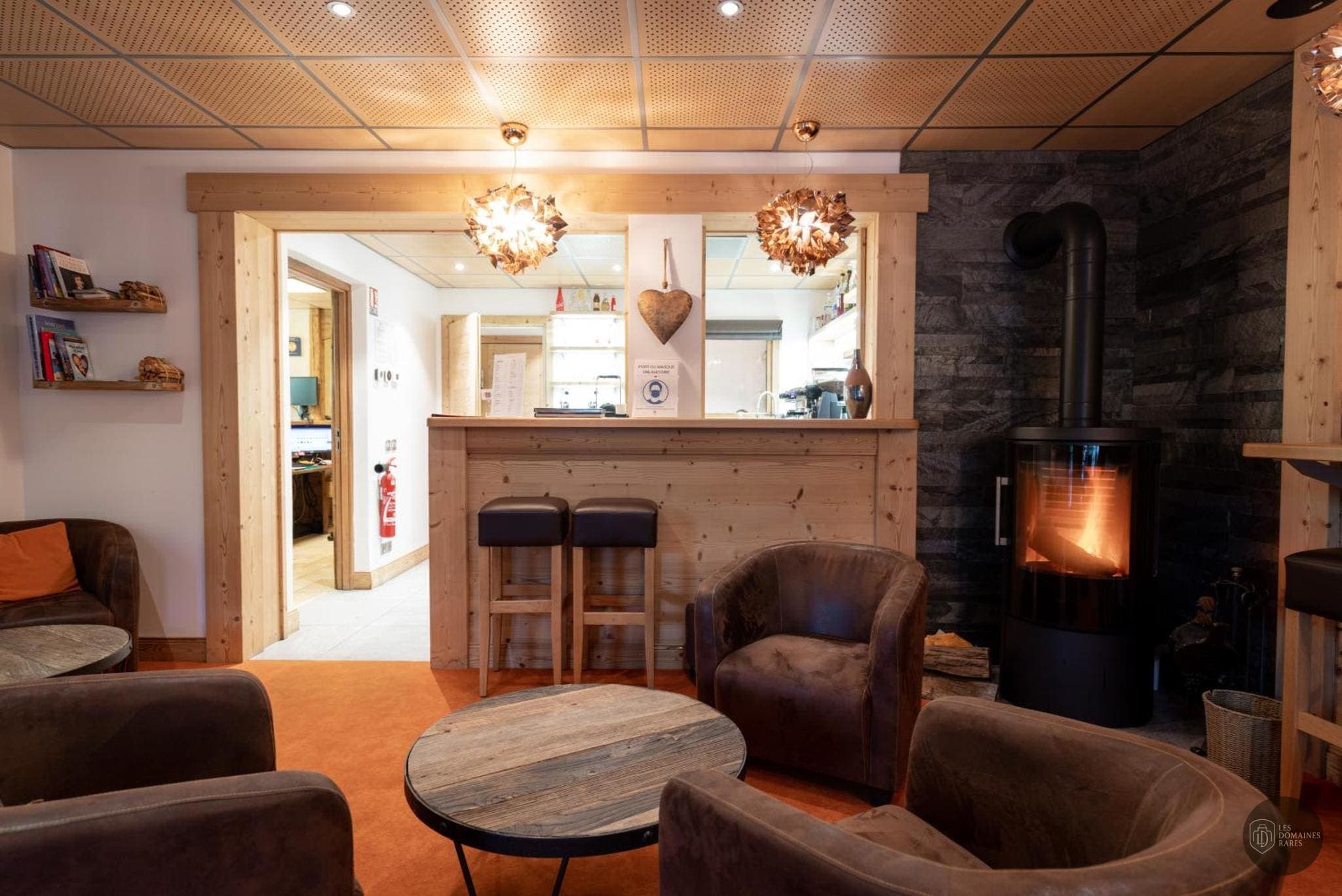 Espace intérieur de l'hôtel La Ferme du Lac à Thyez en Auvergne-Rhône-Alpes