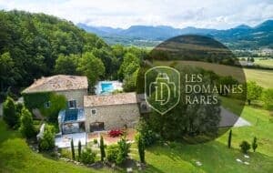 Vue extérieure de la ferme La Ferme du Rastel à Bourdeaux en Auvergne-Rhône-Alpes