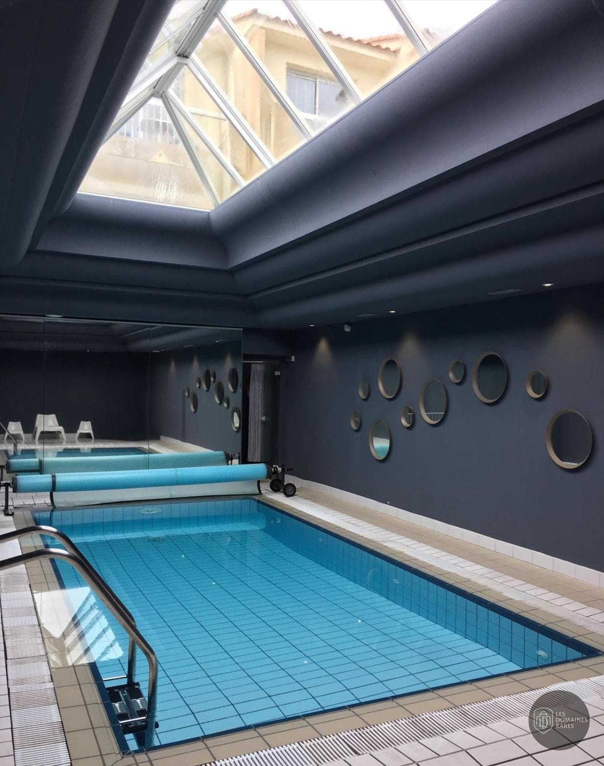 Piscine et activités du lieu La Flottille à Versailles en Île-de-France