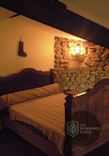 Chambre du domaine La Forestelle en Auvergne-Rhône-Alpes