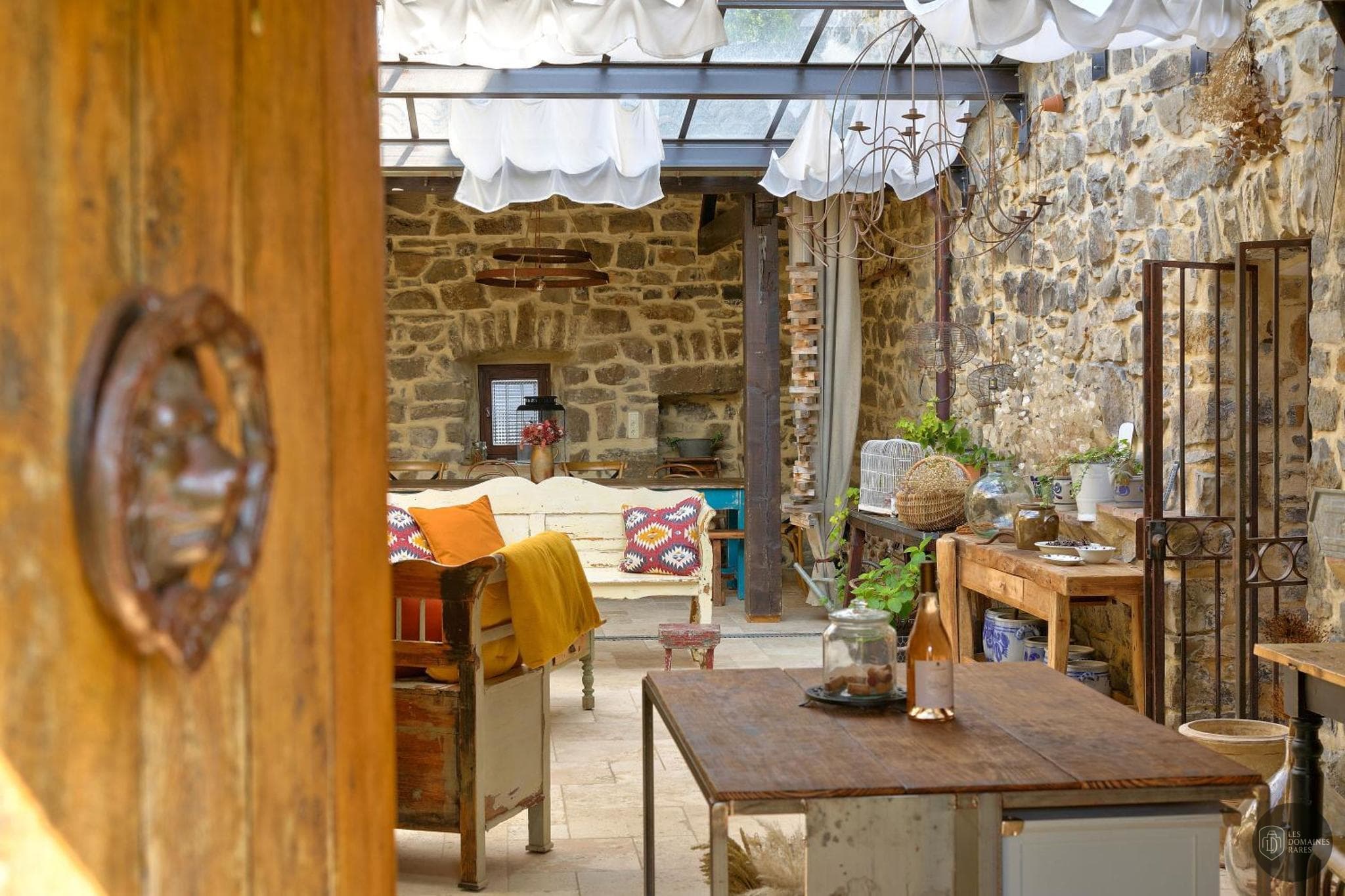 Vue extérieure du lieu La Gourmandine à Châtellerault en Nouvelle-Aquitaine