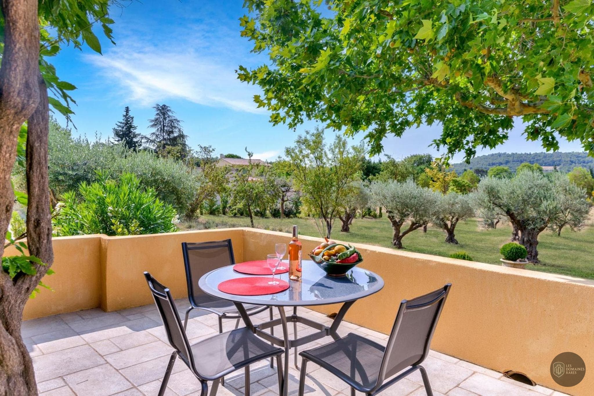 La Grande Bastide — Extérieur