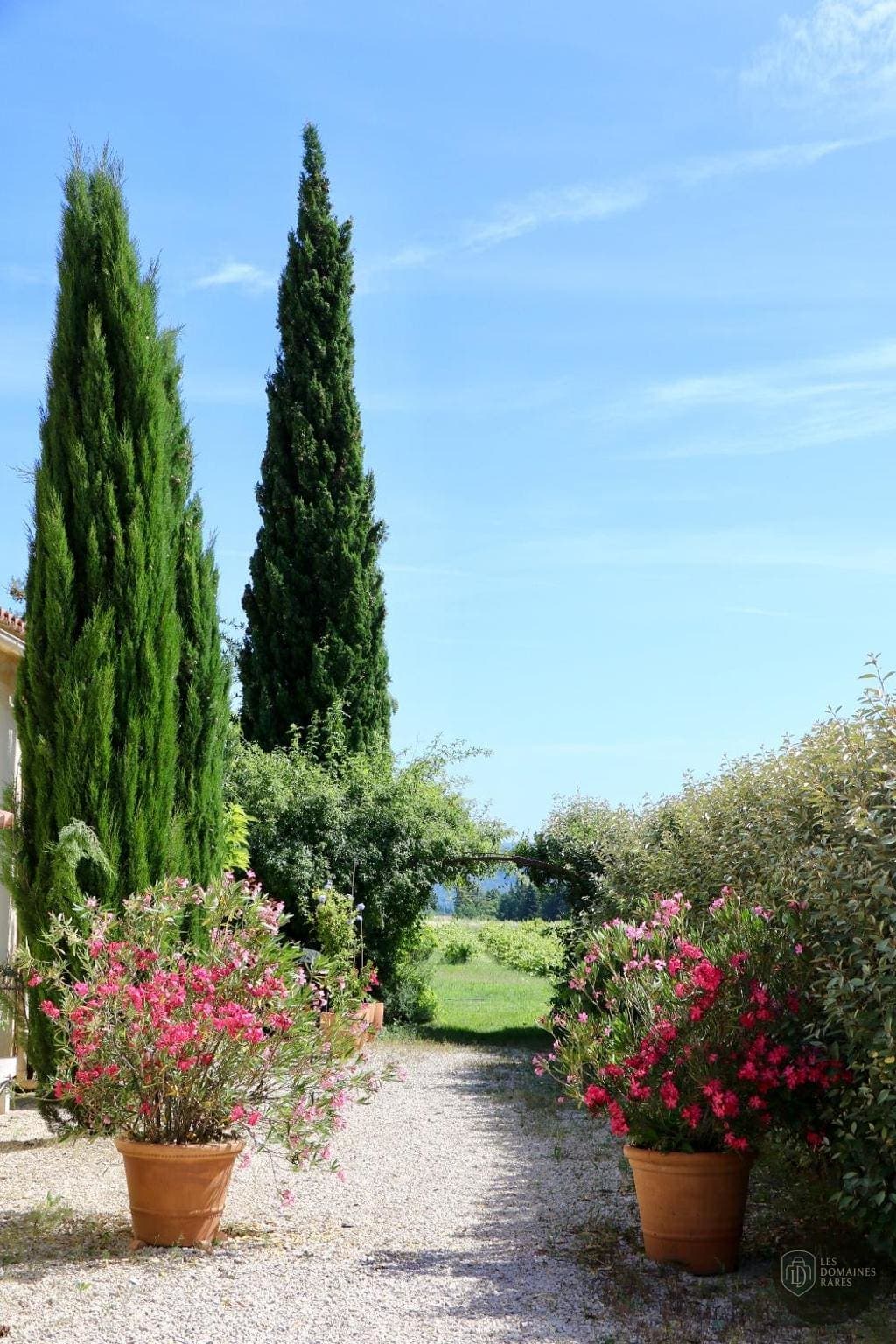 La Grande Bastide — Extérieur