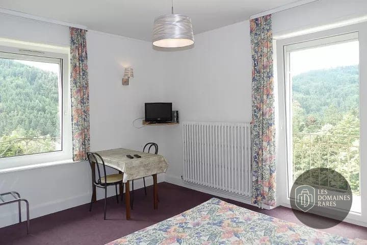 Chambre du moulin La Grande Cascade à Paris en Île-de-France - séminaire à paris